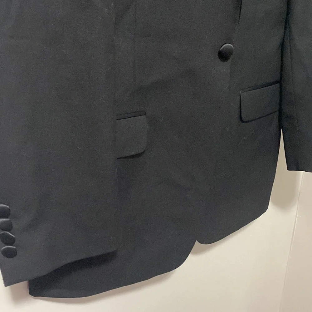 Jos A Banks Black Tuxedo‎